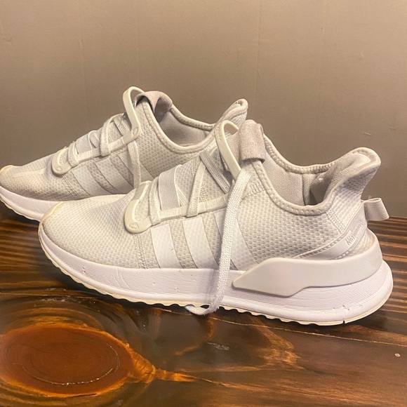 Women’s Adidas U-path run sneakers size 7 - Picture 1 of 5